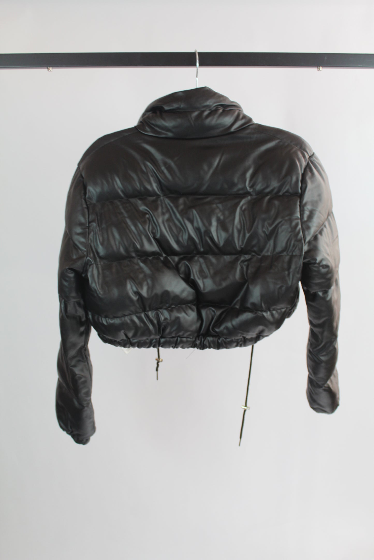 Women's Black Adika Cropped Puffer Jacket Size Small