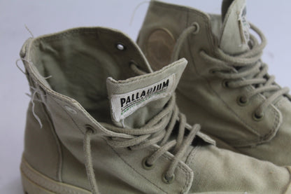 Unisex Palladium Earth Collection Light Green Combat Outdoor Boot U.S. Size W 7.5, M 6