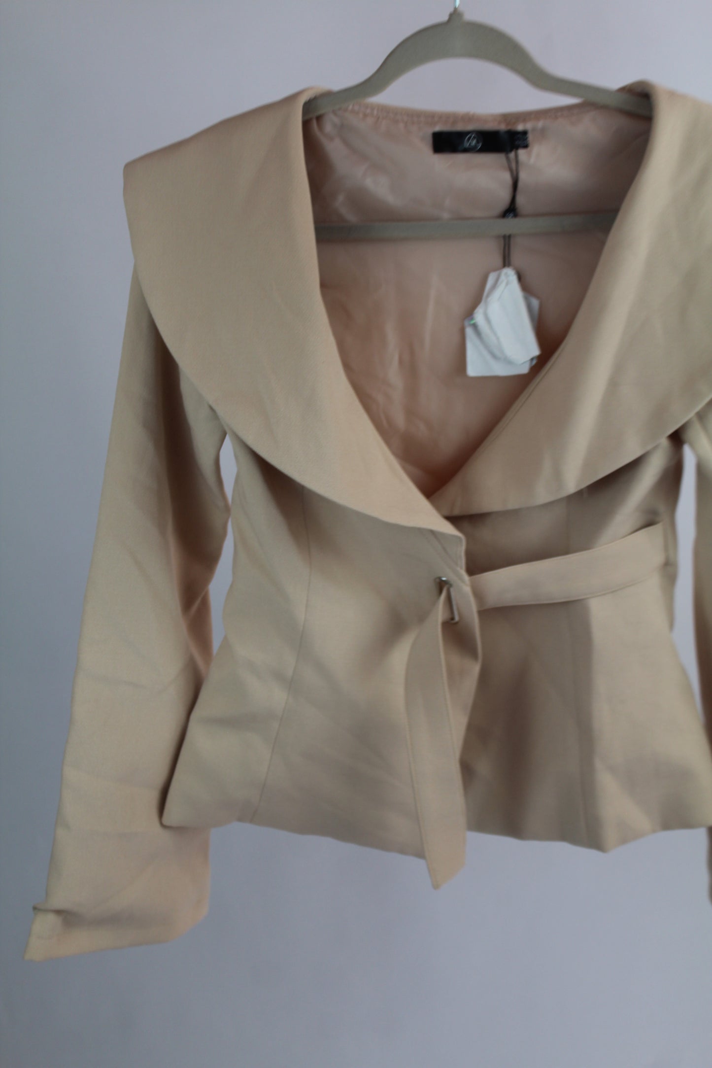 Women's Missguided Tan Blazer Size 0 - NWT