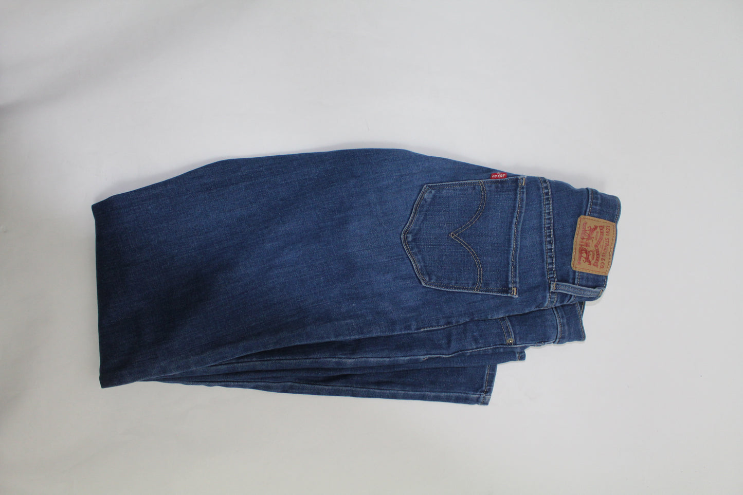 Women’s Dark Wash Slim Fit Levi's Stretch Jeans – Size 27