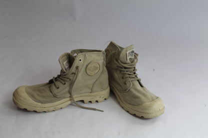 Unisex Palladium Earth Collection Light Green Combat Outdoor Boot U.S. Size W 7.5, M 6