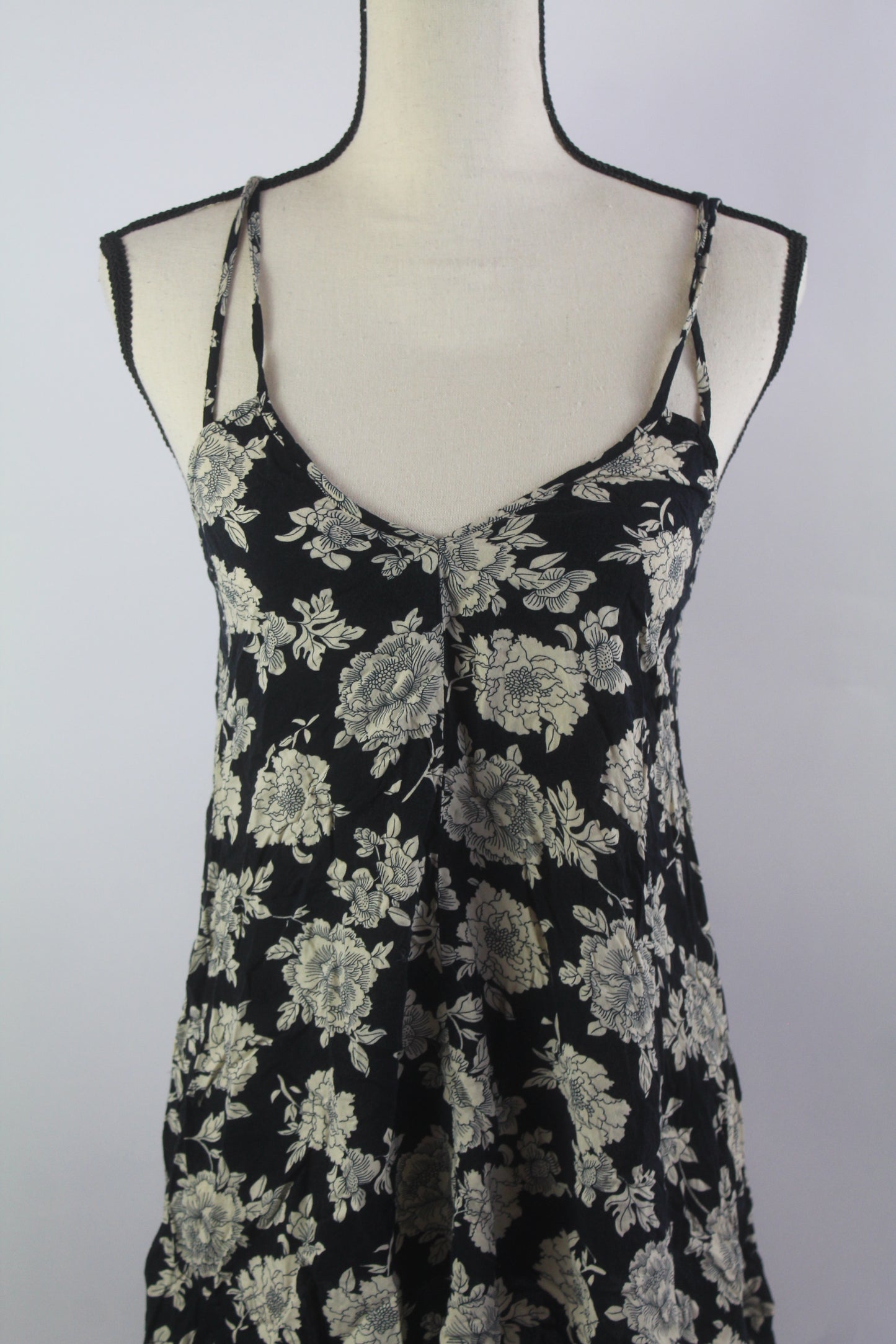 Brandy Melville Women's Floral Mini Dress Size One Size