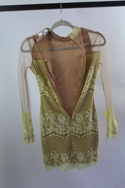 Yellow/Tan Lace Women's Mini Long Sleeve Dress Size 6