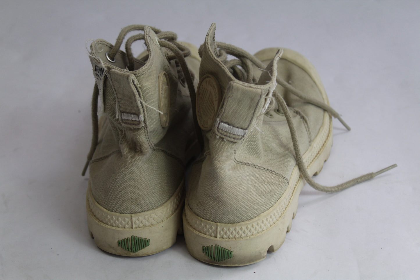 Unisex Palladium Earth Collection Light Green Combat Outdoor Boot U.S. Size W 7.5, M 6