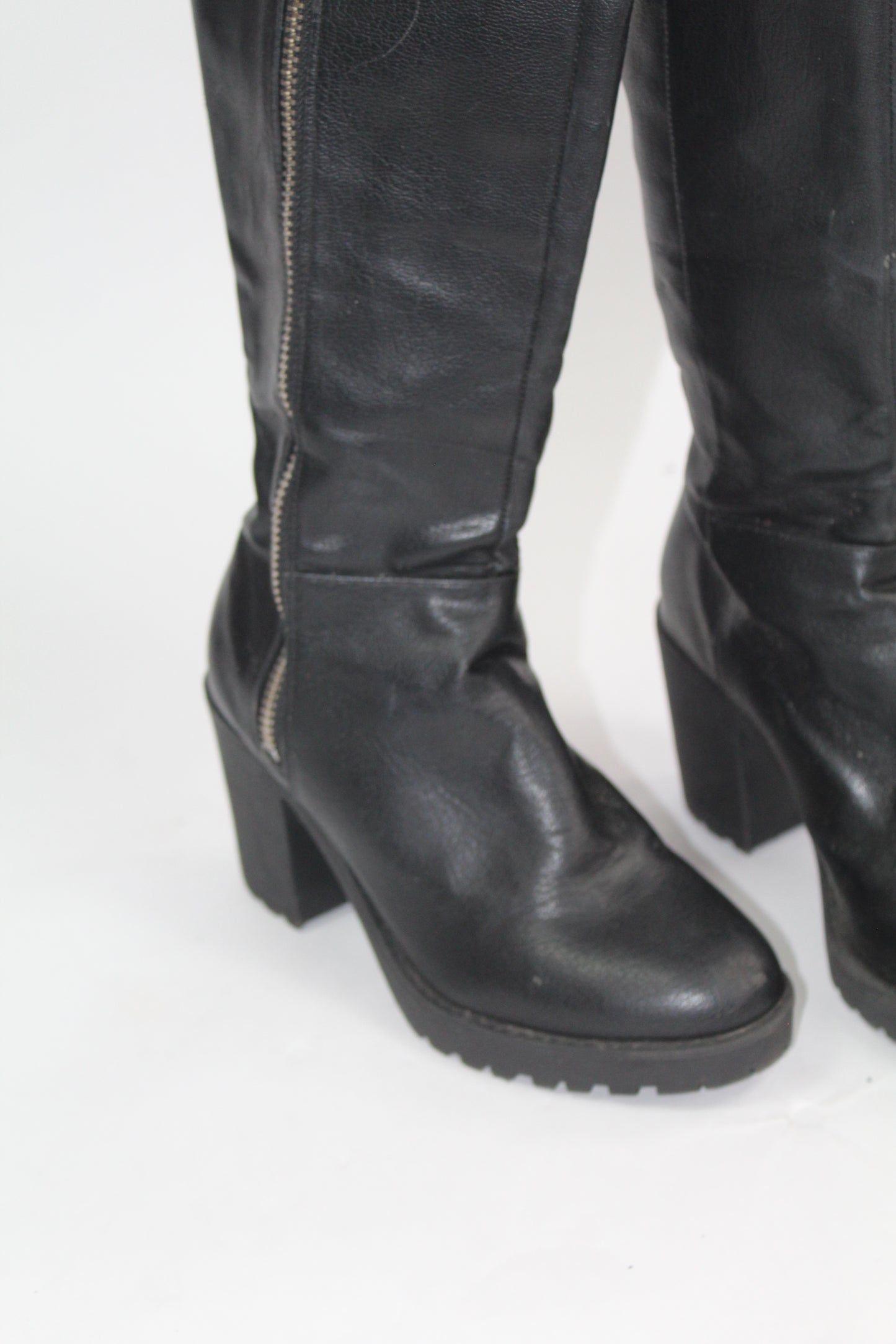 Women's Black Chunk Boots Size 38
