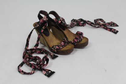 Women's Wedges with Floral Strap Size 6