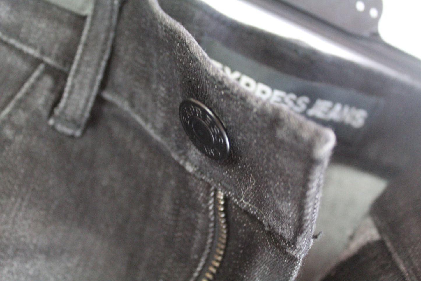 Express Women's Black Denim Ankle Legging High Rise Size 00R