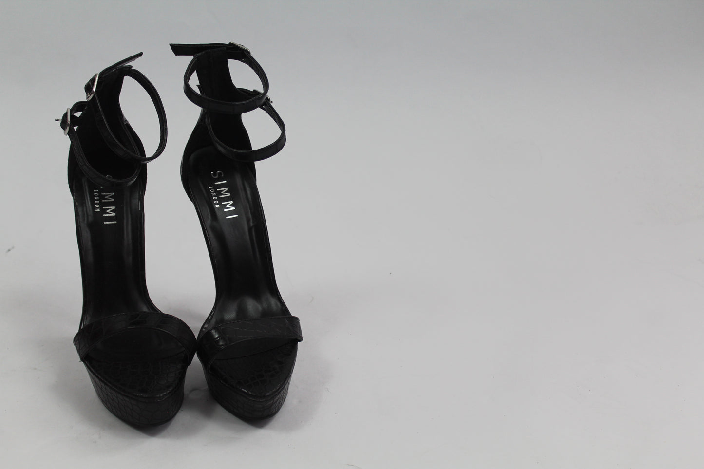Women's Black Simmi London Heels Size 4 US 8.5