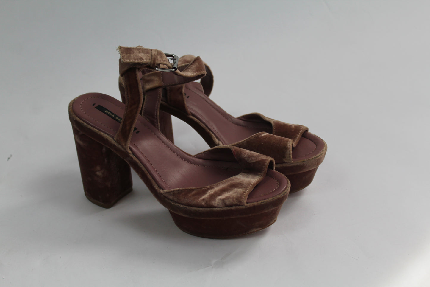 Women's Zara Velvet Chunk Heels Size ?