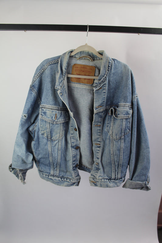 Women's Levi Denim Cropped Jacket Size Large