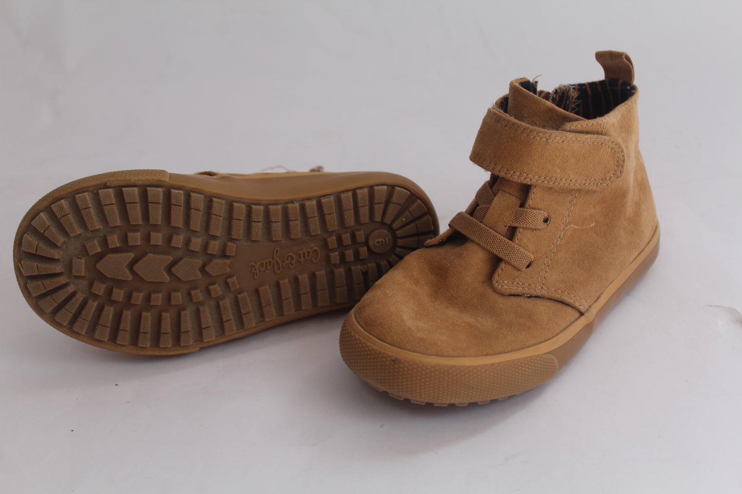 Boys Cat & Jack Tan High Top Sneakers U.S. Size 9