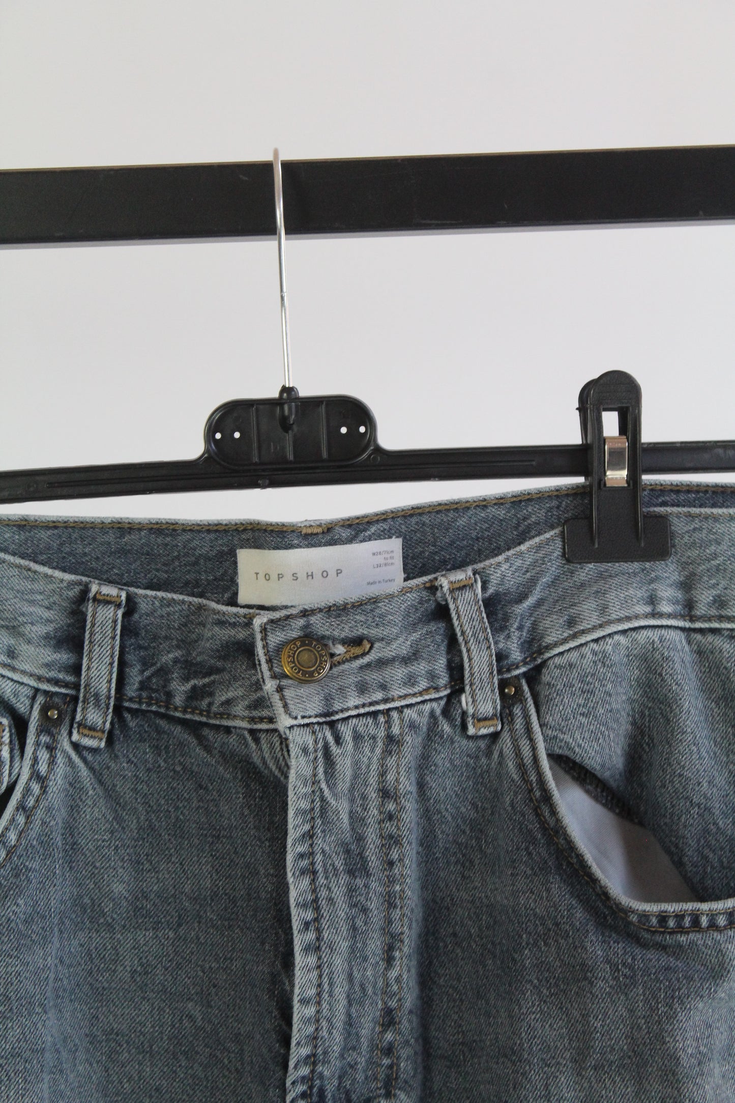 TopShop Denim Straight Cut Loose Fit Size W28 L32