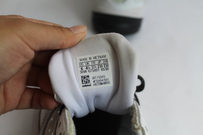 Women's Adidas Retro Fit Sneakers U.S. Size 6