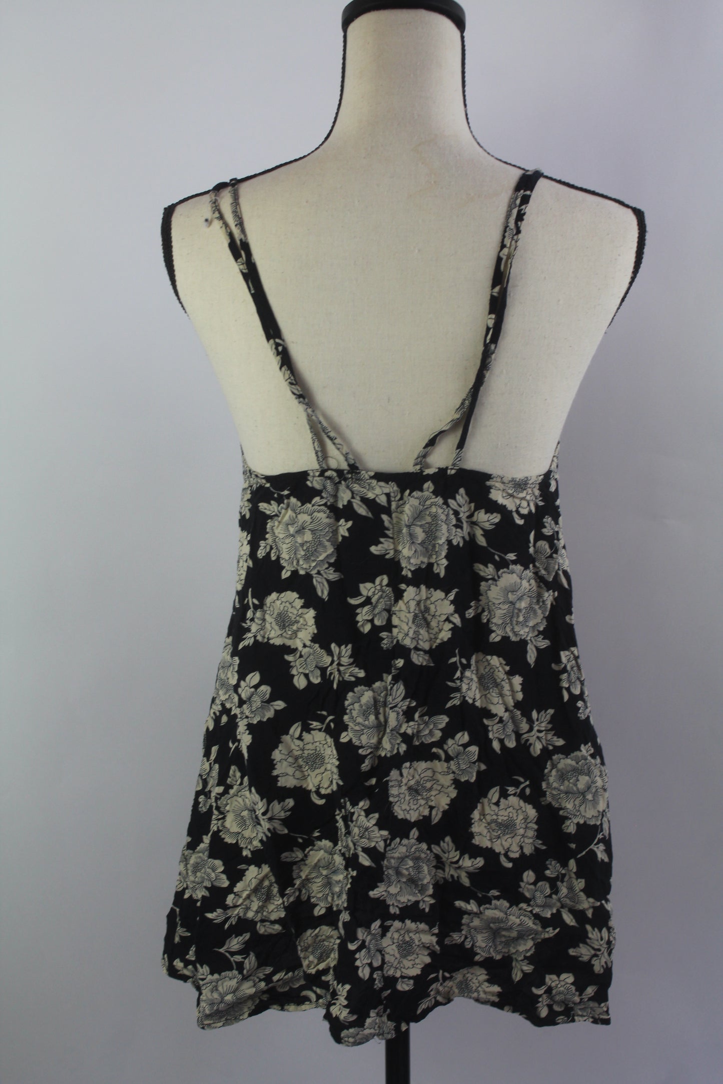 Brandy Melville Women's Floral Mini Dress Size One Size