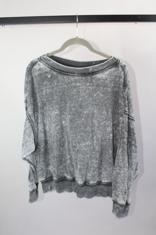 Women's No Boundaries Grey Sweater Size Medium