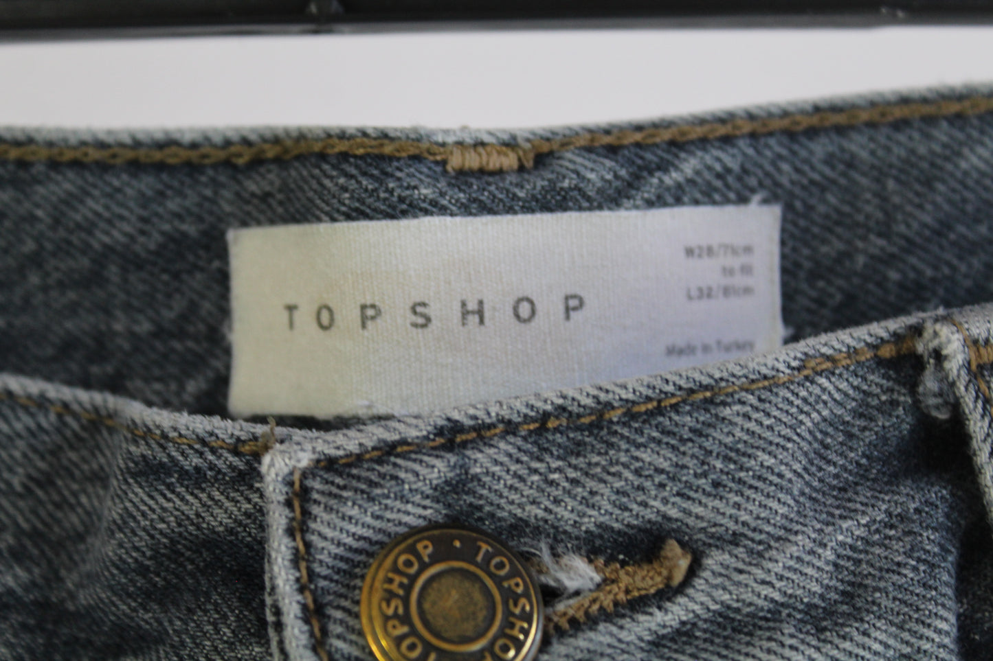 TopShop Denim Straight Cut Loose Fit Size W28 L32