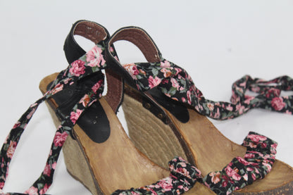 Women's Wedges with Floral Strap Size 6