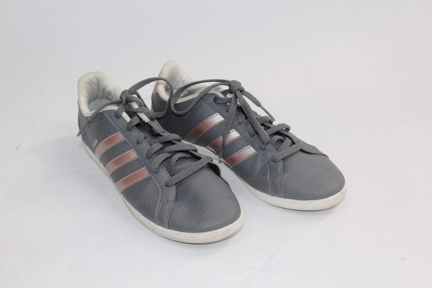 Women's Grey/Pink Striped Sneakers Size 6.5