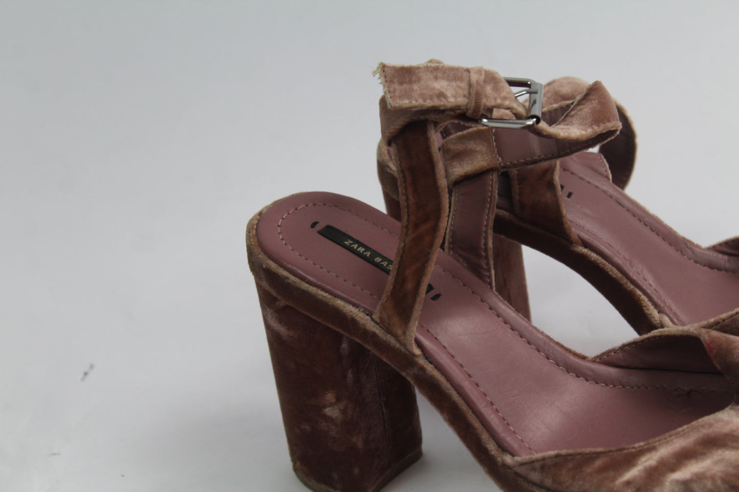 Women's Zara Velvet Chunk Heels Size ?