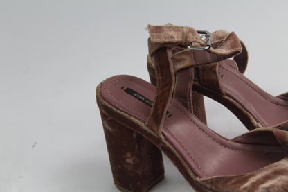 Women's Zara Velvet Chunk Heels Size ?