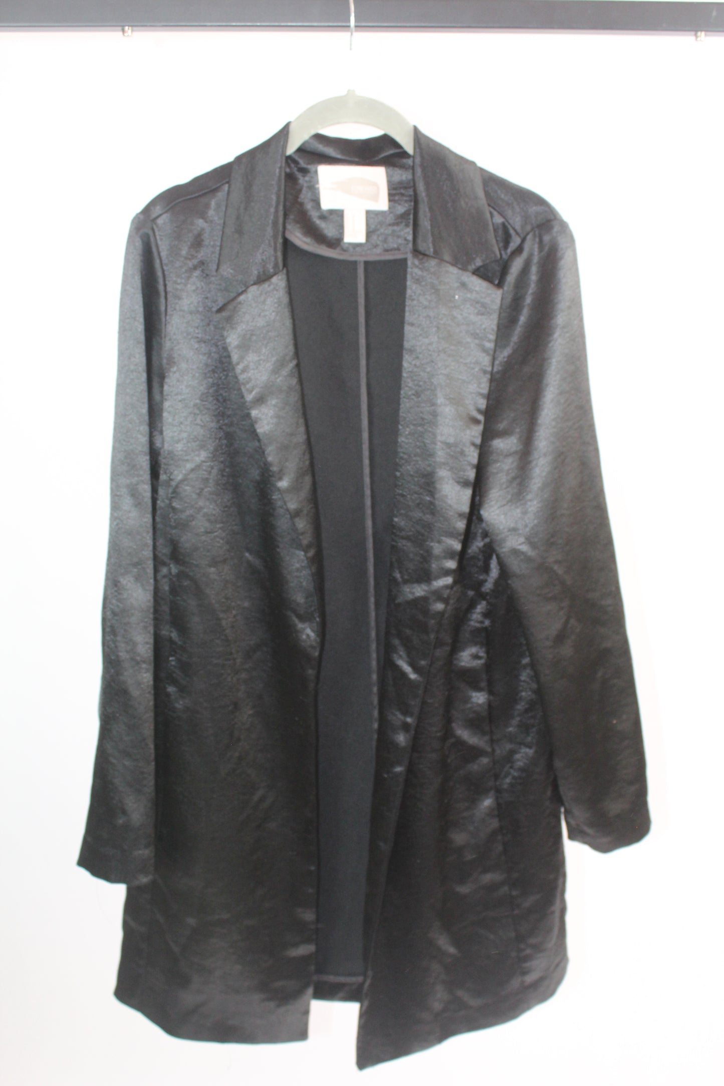 Women's Long Black Satin Cardigan Forever 21 Size Medium