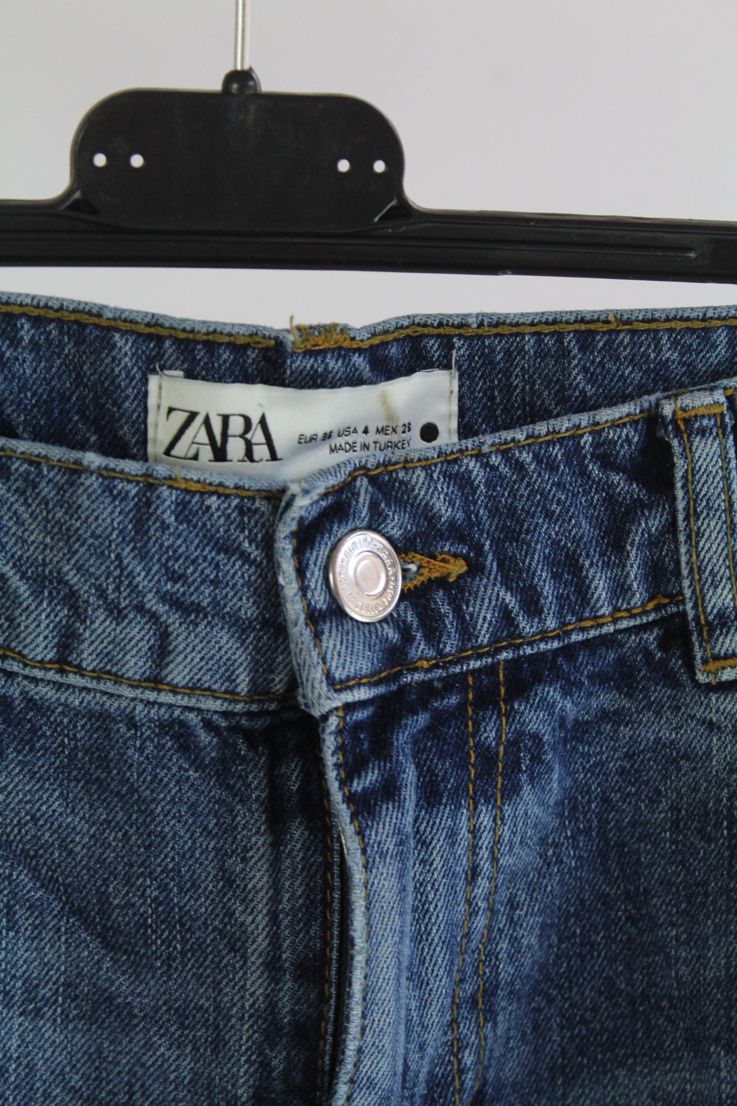 Zara Women's Flared Denim Size 4