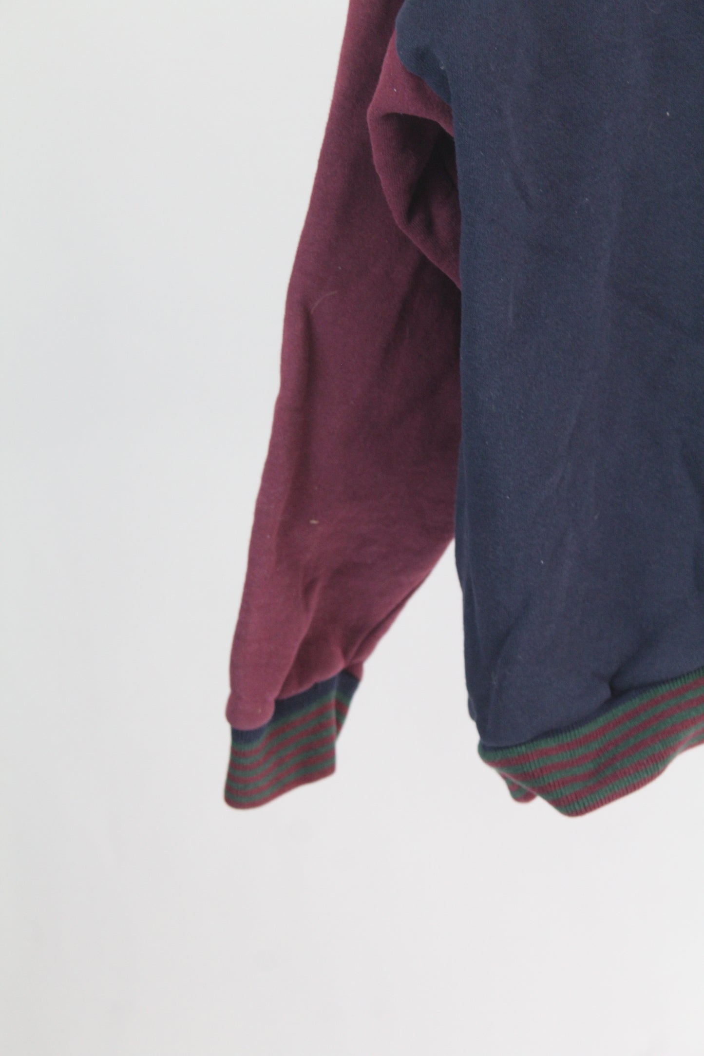 Women's Vintage Looney Toons Sweater Size Large