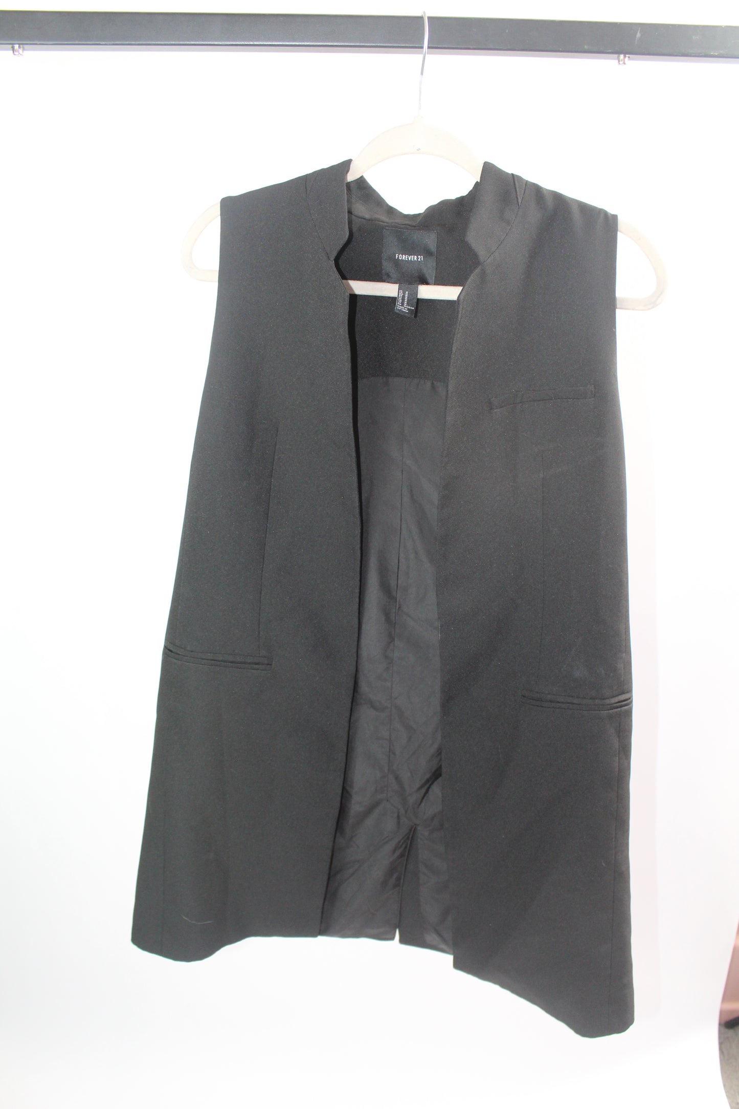 Women's Black F21 Sleeveless Blazer Size Medium