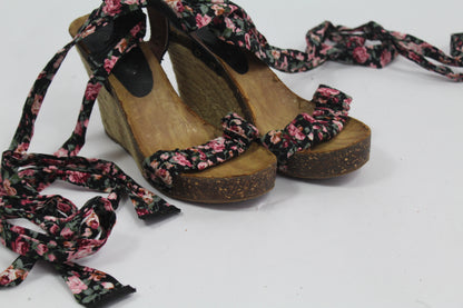 Women's Wedges with Floral Strap Size 6