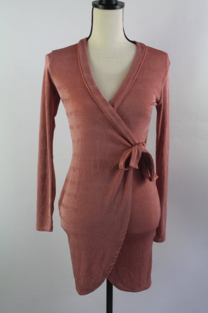 Women's Size Small Tie Dress Color Salmon Pink