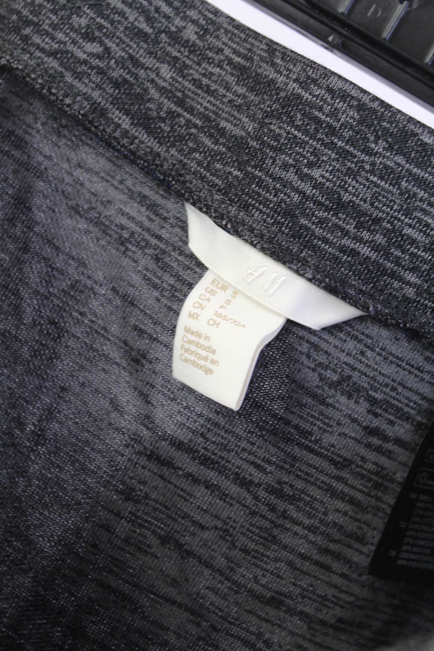 H&M Stretch Grey Pencil Skirt w/Open Slit Women's Size Small