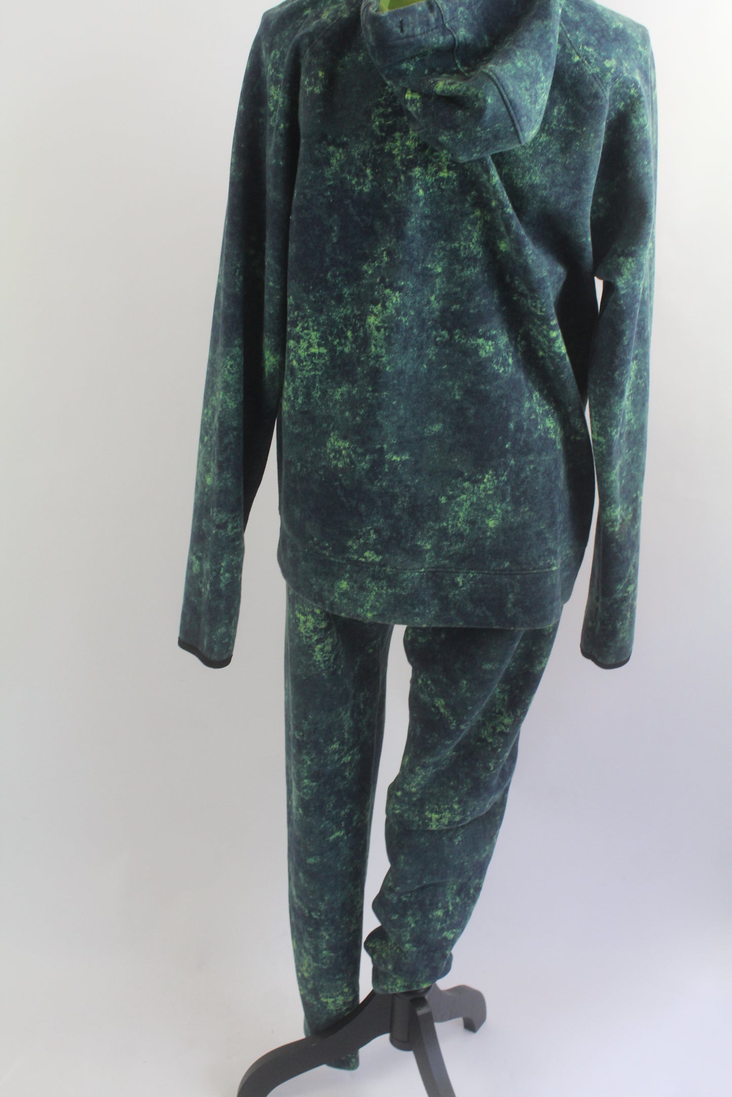 Blue and Green Lounge Set Size Medium