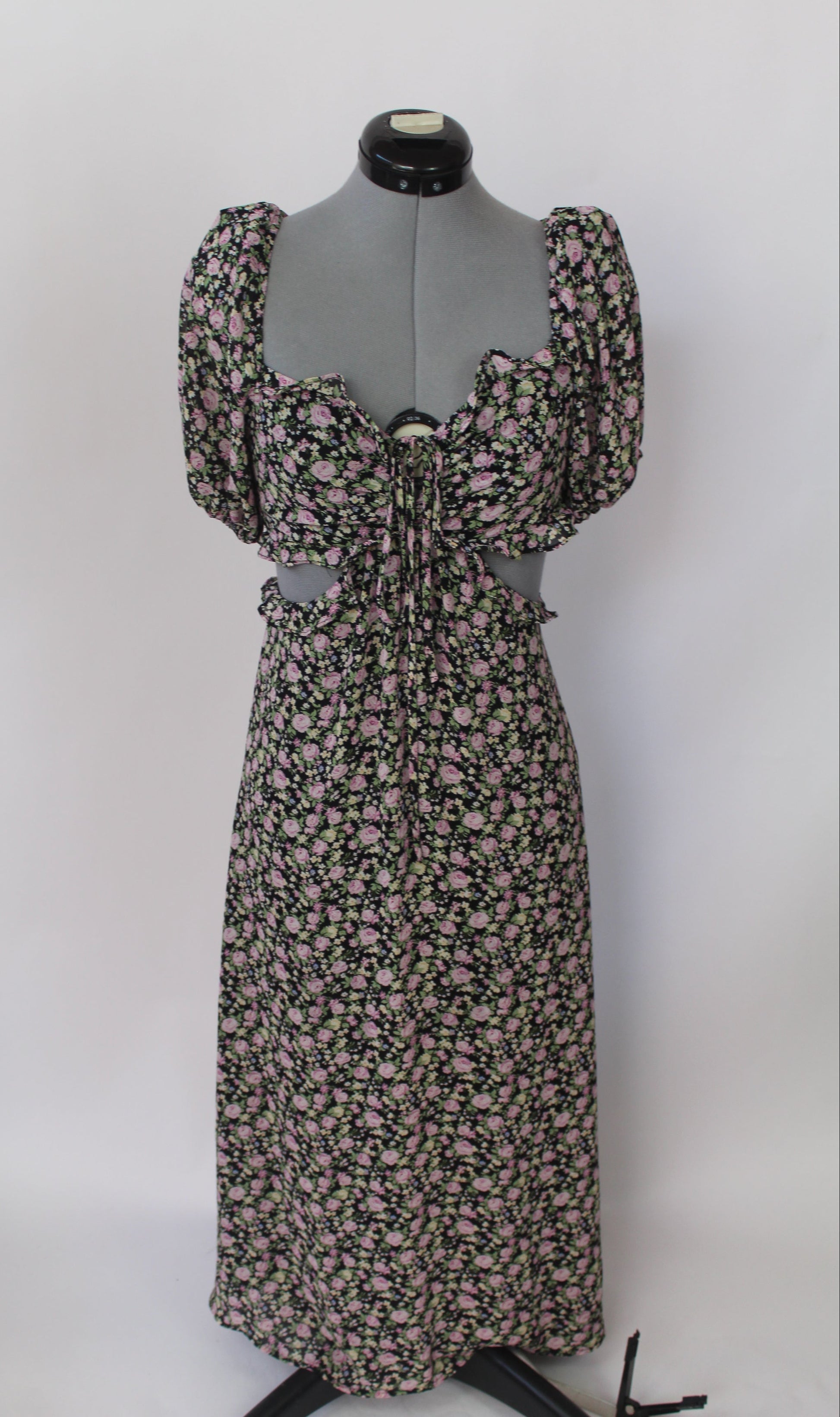ASTR The Label Spring Long Floral Dress XS Threndzs ASTR The Label Spring Long Floral Dress XS Threndzs
