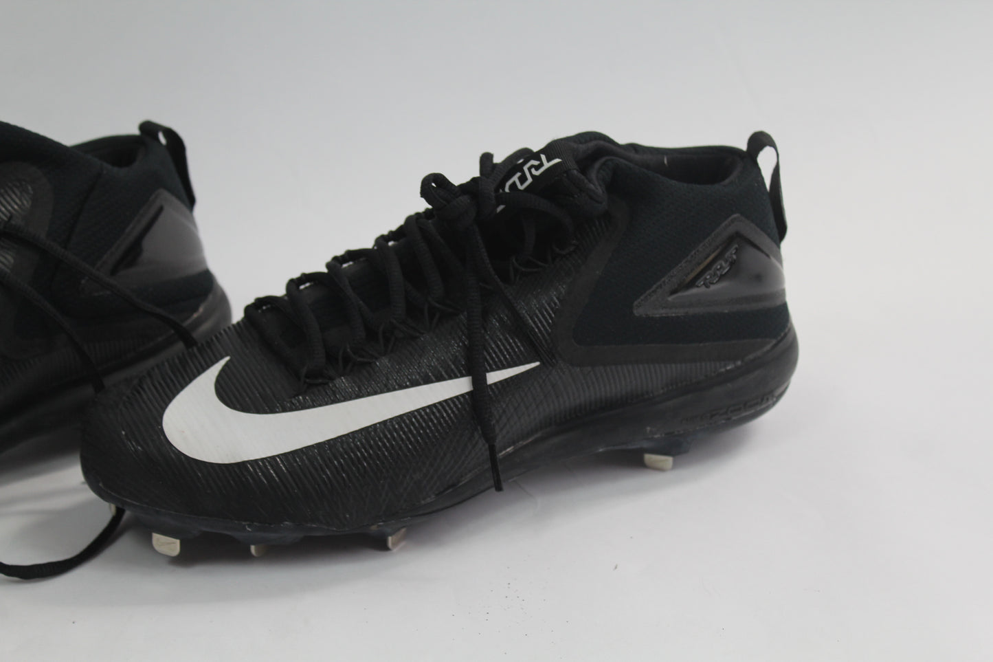 Men's Nike Soccer Black Cleats Size
