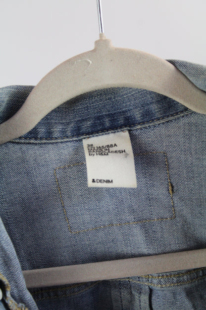 Women's Cropped Levi Denim Jacket Size Small