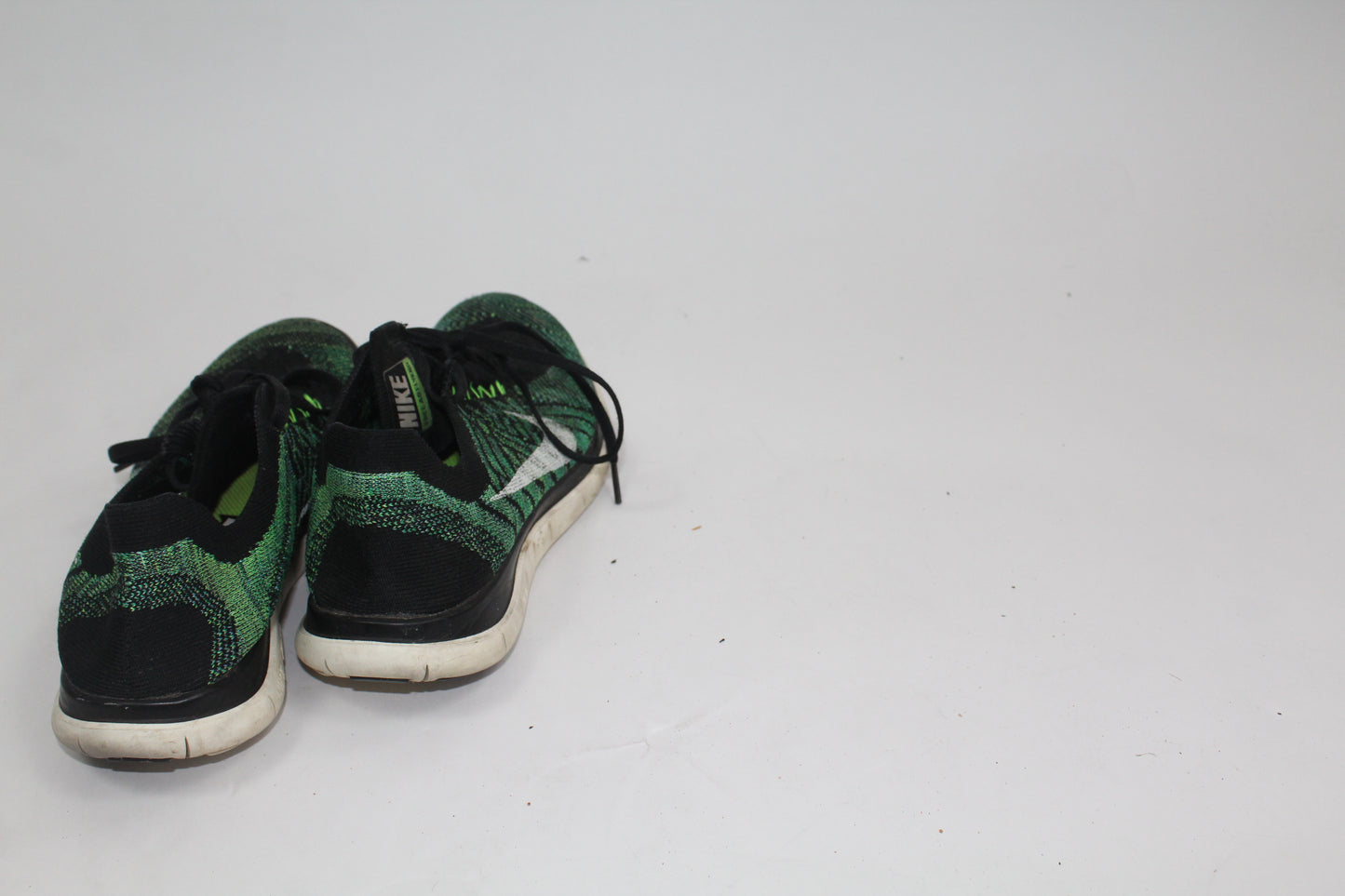 Women's Nike Running Pre-loved Athletic Shoes Size 7