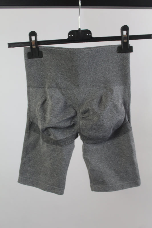 Pretty Little Thing Shorts Size Small