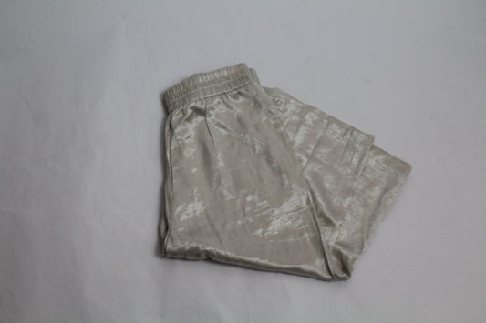 Women’s Forever 21 Silver Metallic Culottes – Size Medium