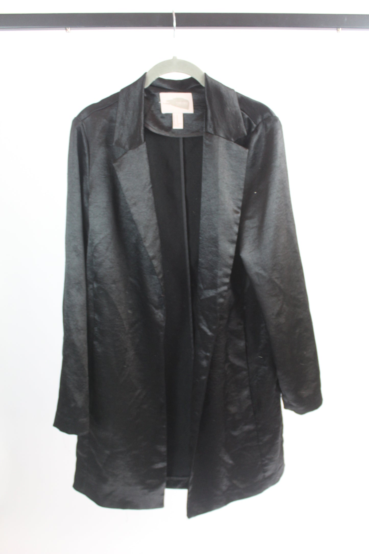 Women's Long Black Satin Cardigan Forever 21 Size Medium