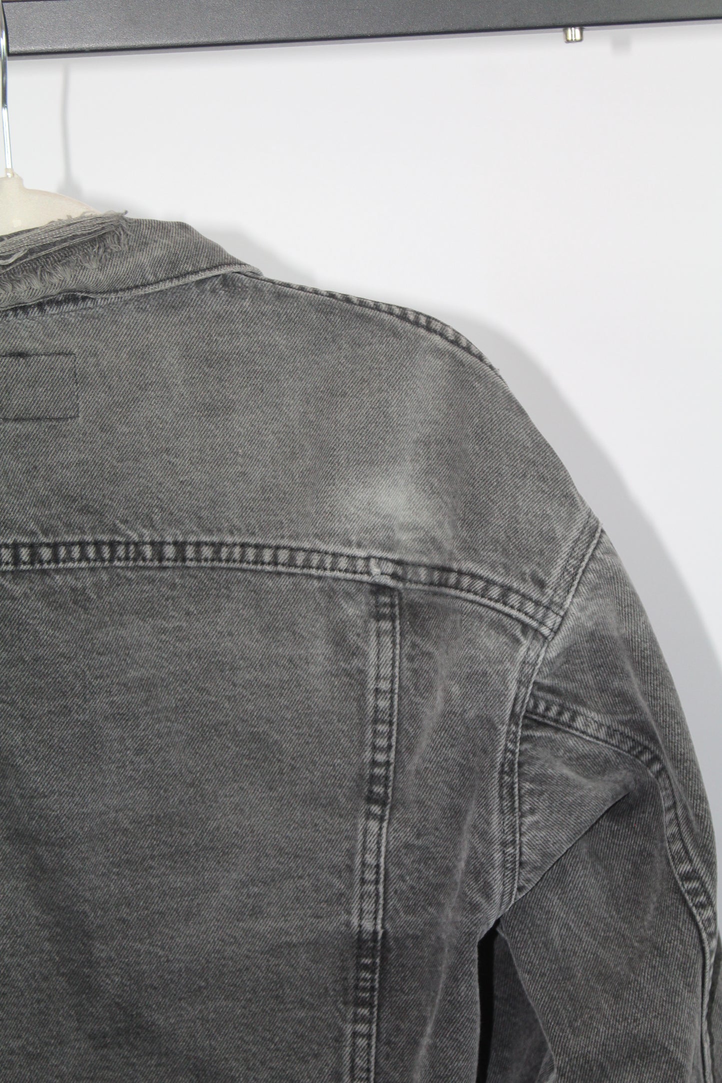 Women's Vintage Levi's Dark Grey Distressed Denim Jacket Size Medium