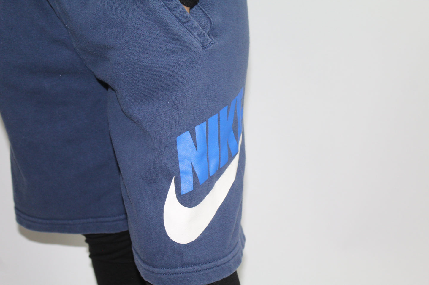 Boy's Nike Navy Blue Joggers – Size Large (G)