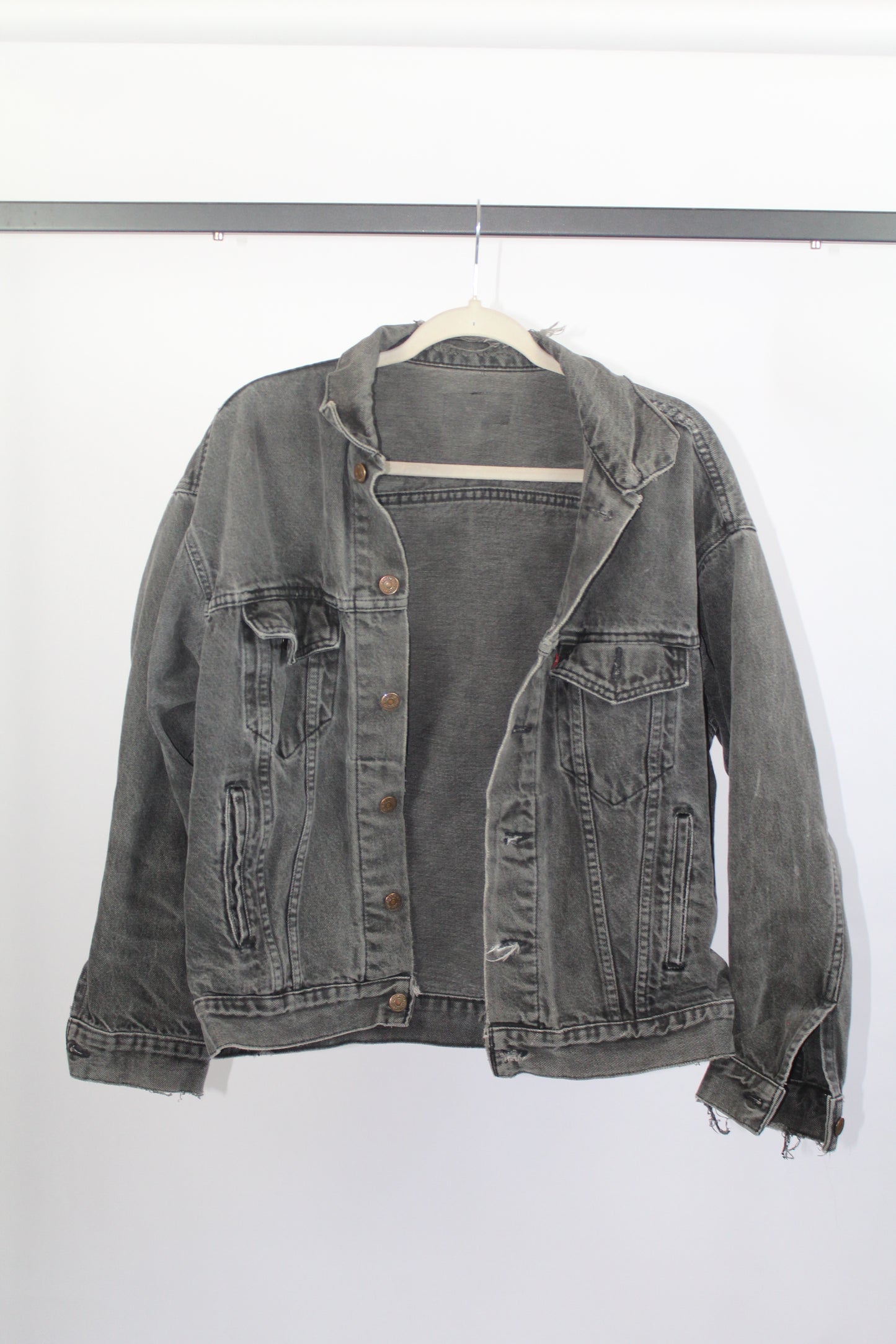 Women's Vintage Levi's Dark Grey Distressed Denim Jacket Size Medium
