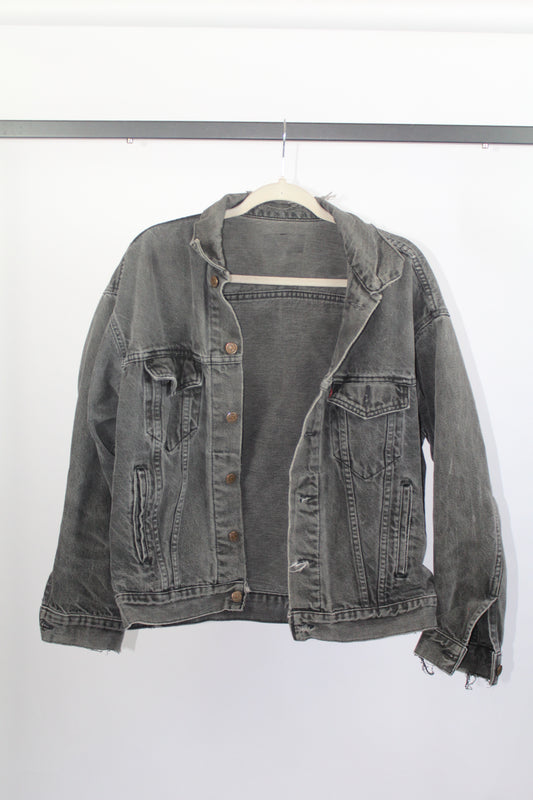 Women's Vintage Levi's Dark Grey Distressed Denim Jacket Size Medium