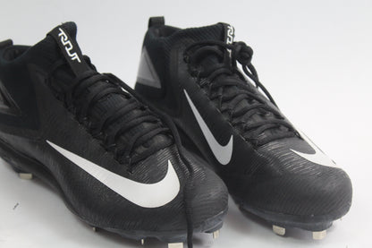 Men's Nike Soccer Black Cleats Size