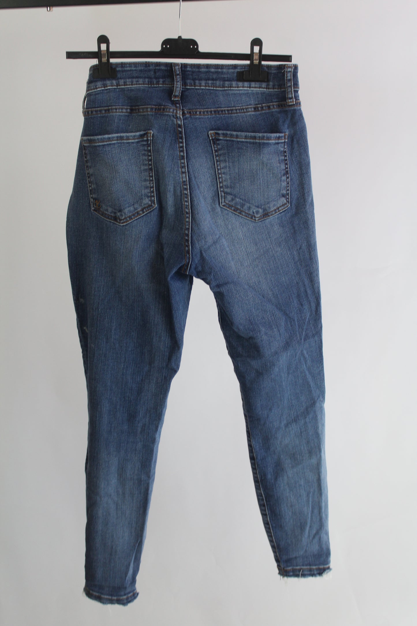 Kut Women's Dark Wash Denim Skinny Jeans Size 8  - Stretch Fabric