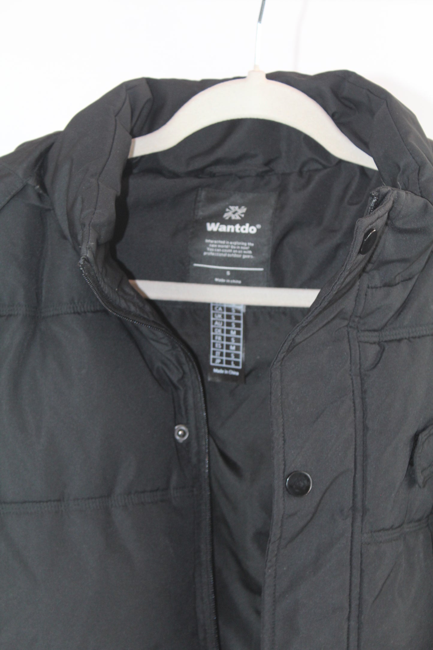 Women's Black Puffer Jacket Size Small Brand Wantdo