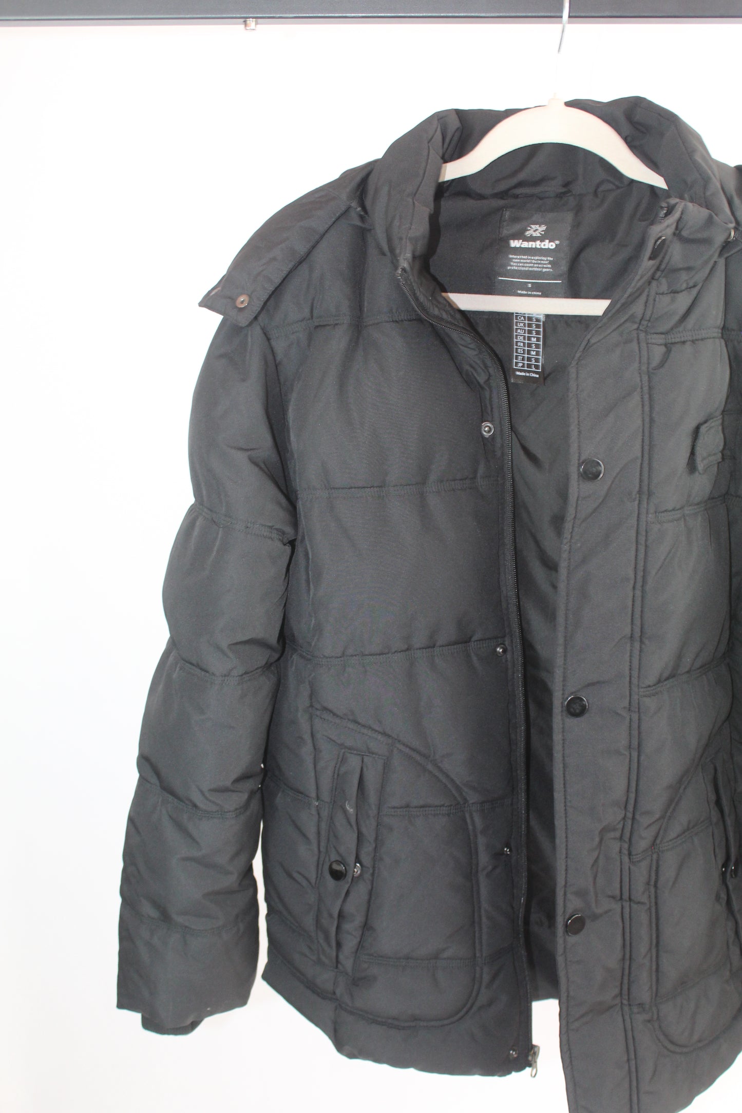 Women's Black Puffer Jacket Size Small Brand Wantdo