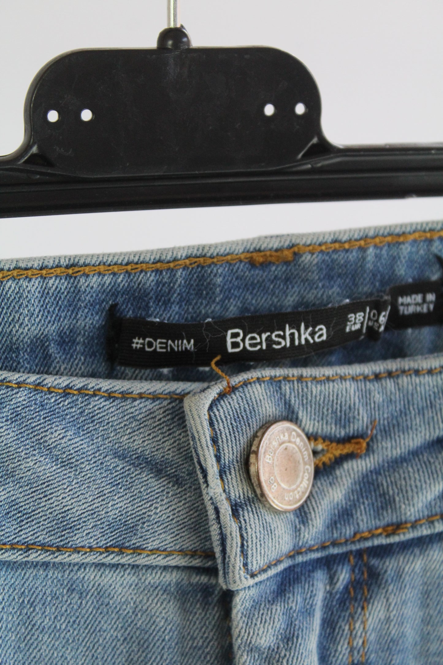 Bershka Distressed Light Wash Denim Women's Size 6