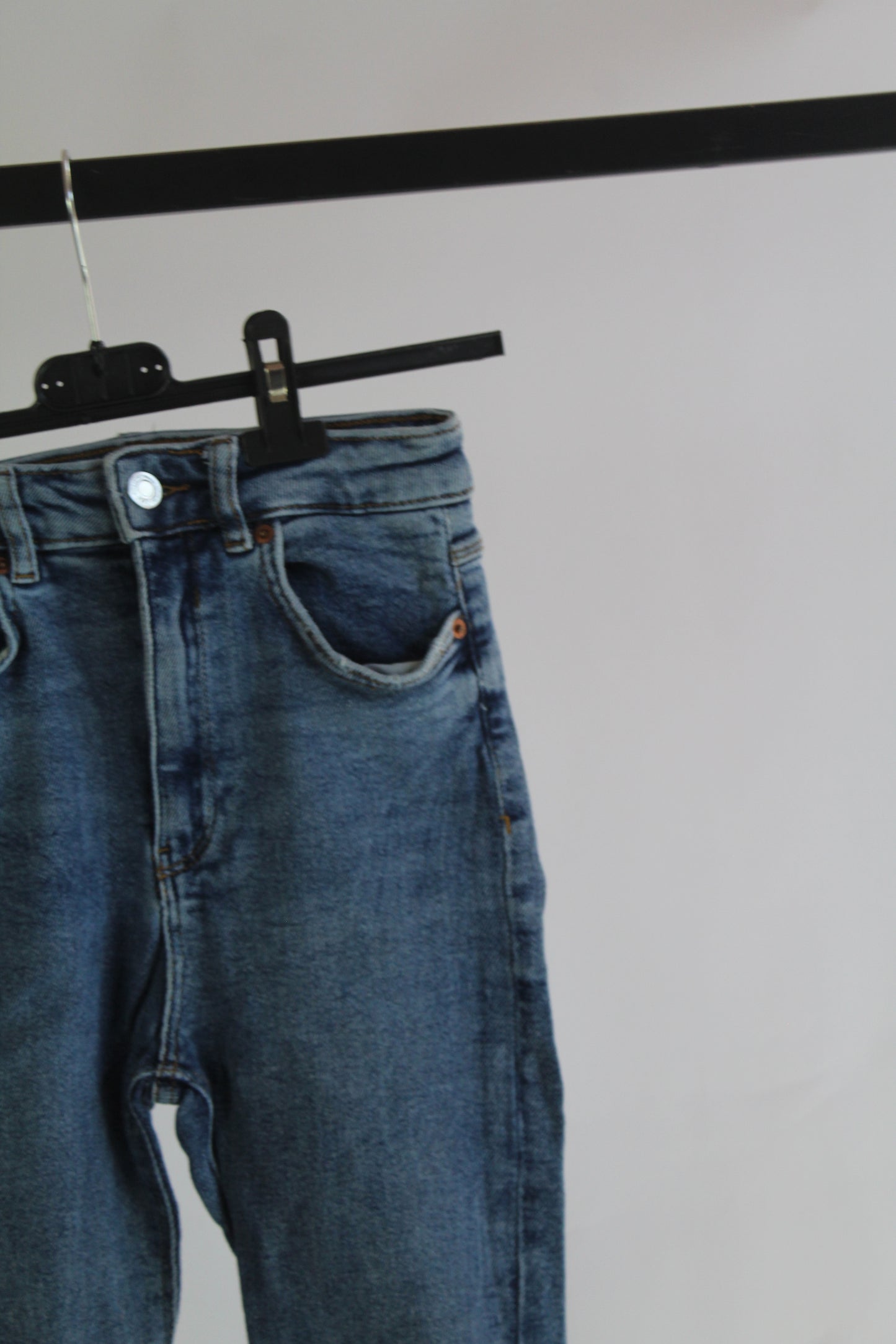 Zara Women's Medium Wash Denim Skinny Jeans Size 2