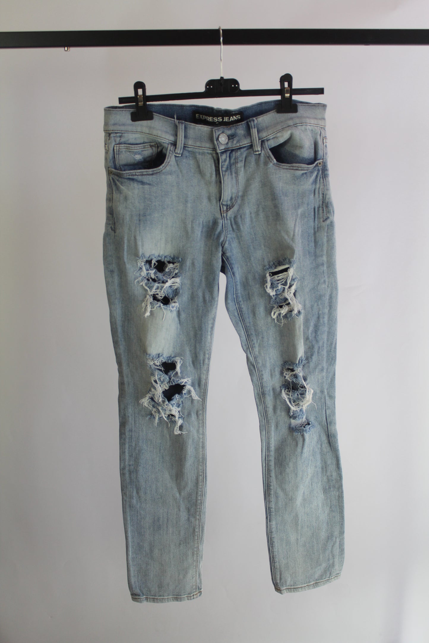 BDG Women's Light Wash Distressed Denim Super Skinny Size 6